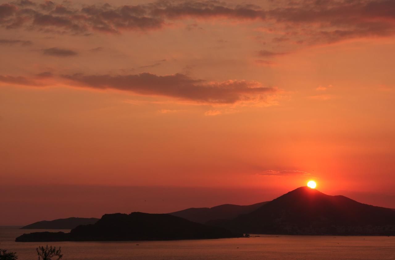 Апартаменты Apartments Antonela Свети-Стефан