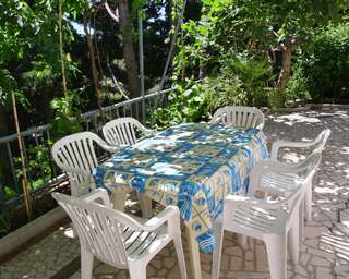 Апартаменты Apartments Antonela Свети-Стефан Апартаменты с 2 спальнями (для 4 взрослых)-4